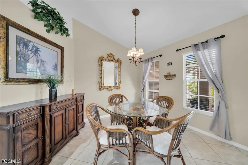 3505 Surfside Boulevard Cape Coral FL 33914
