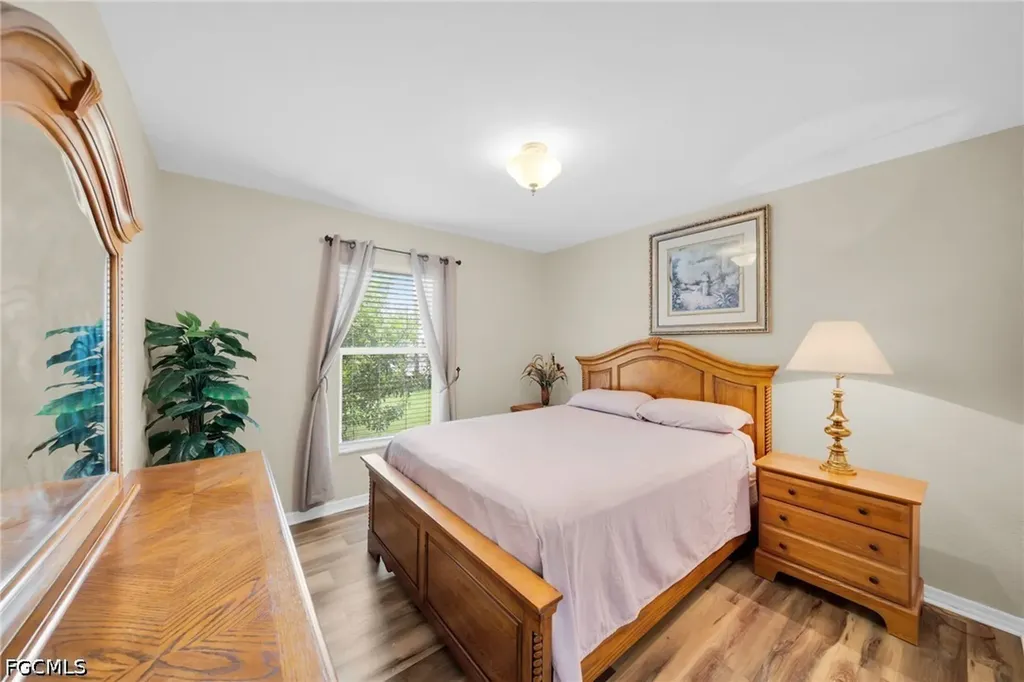 3505 Surfside Boulevard Cape Coral FL 33914
