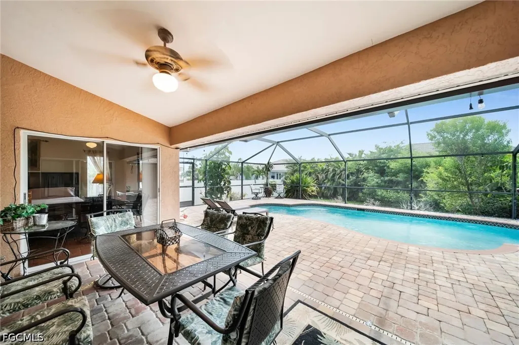 3505 Surfside Boulevard Cape Coral FL 33914