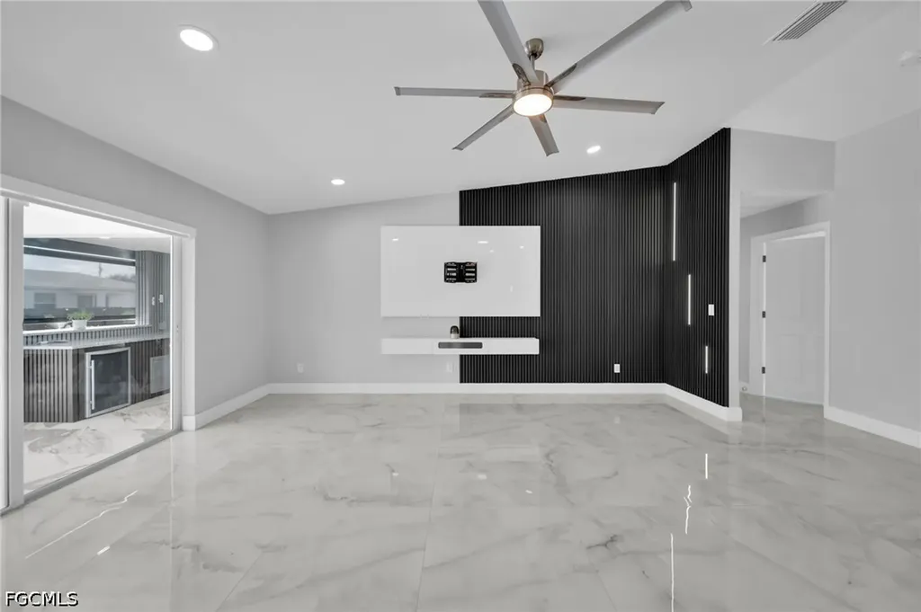 3095 NW 4th Place Cape Coral FL 33993
