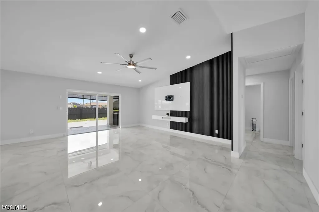 3095 NW 4th Place Cape Coral FL 33993
