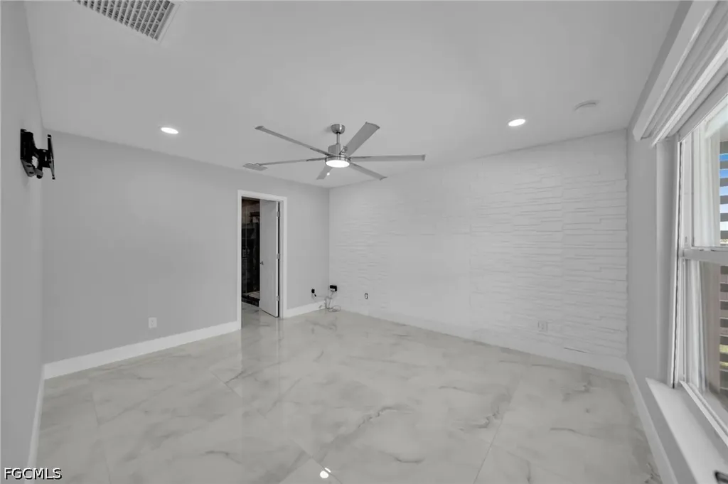 3095 NW 4th Place Cape Coral FL 33993