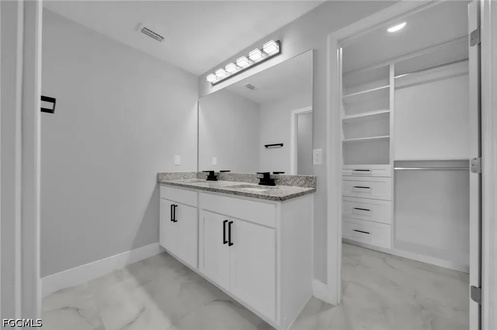 3095 NW 4th Place Cape Coral FL 33993