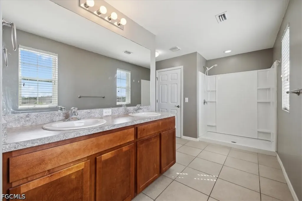 2703 Loreto Court Cape Coral FL 33909
