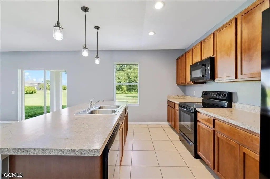 2703 Loreto Court Cape Coral FL 33909