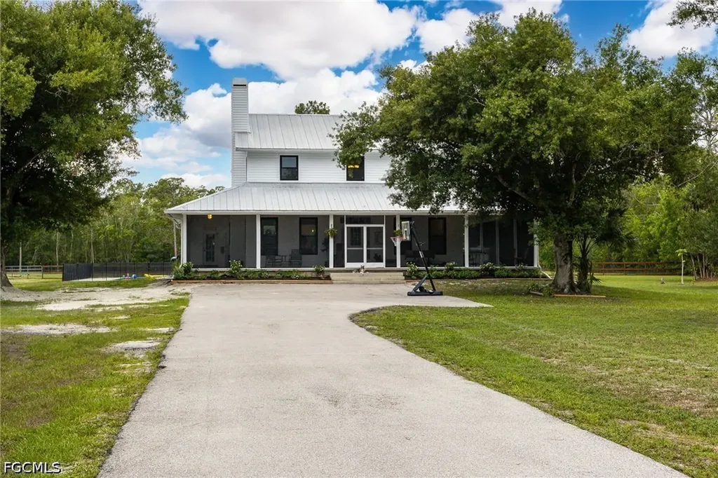 11790 Fox Hill Road North Fort Myers FL 33917