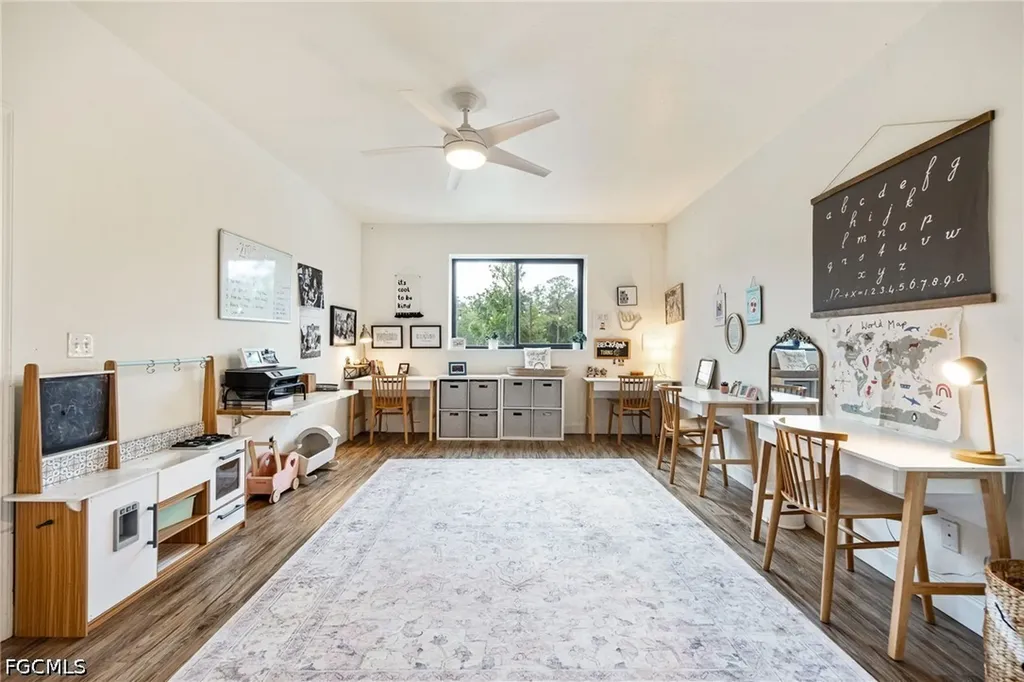 11790 Fox Hill Road North Fort Myers FL 33917