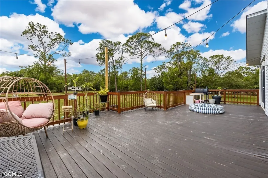 11790 Fox Hill Road North Fort Myers FL 33917