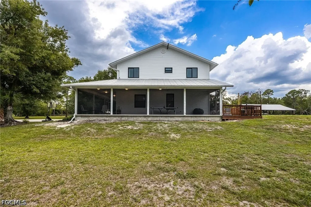 11790 Fox Hill Road North Fort Myers FL 33917