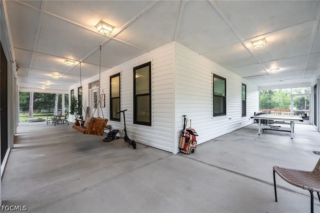 11790 Fox Hill Road North Fort Myers FL 33917