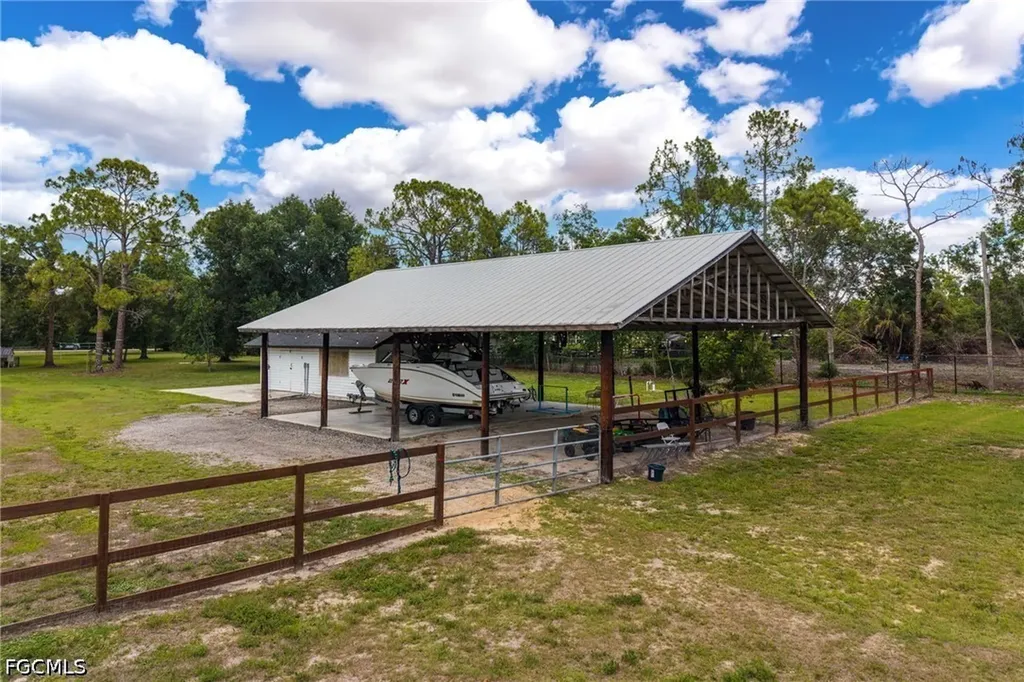 11790 Fox Hill Road North Fort Myers FL 33917