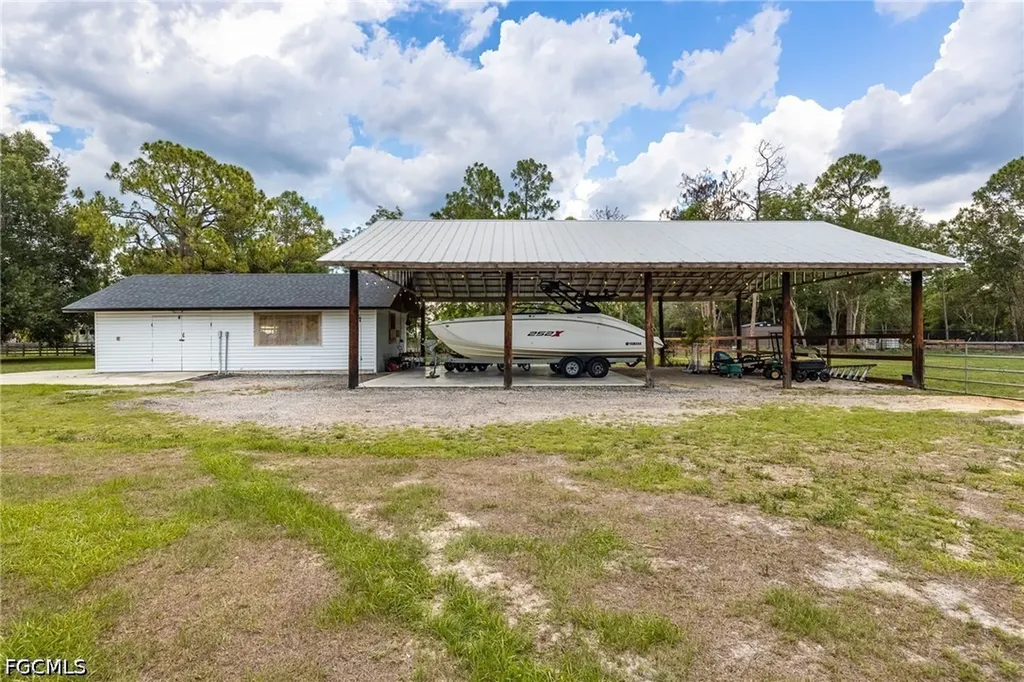 11790 Fox Hill Road North Fort Myers FL 33917