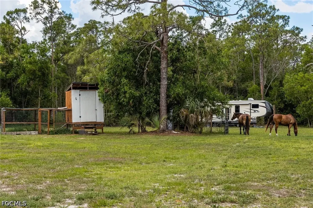 11790 Fox Hill Road North Fort Myers FL 33917