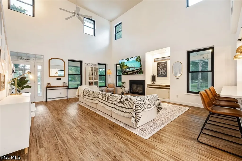 11790 Fox Hill Road North Fort Myers FL 33917