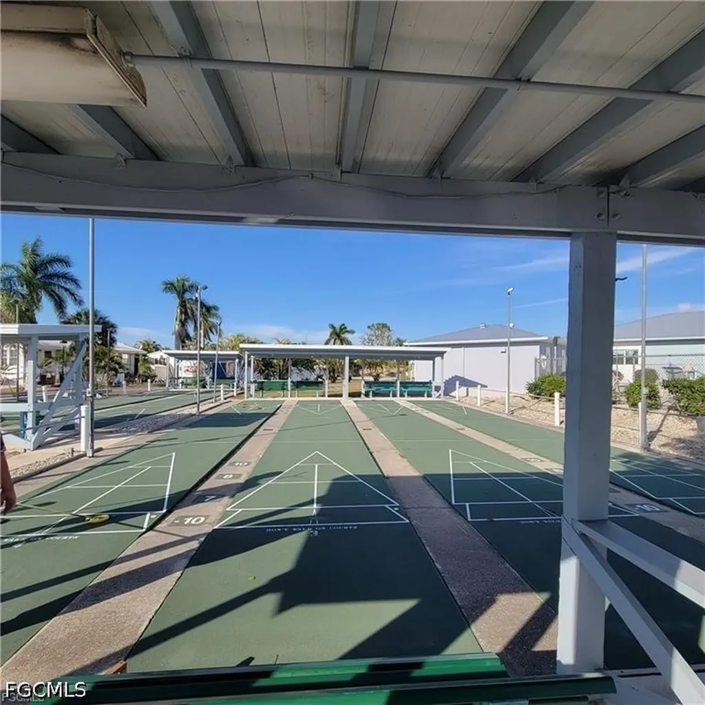 5650 Red Bird Lane Fort Myers FL 33908