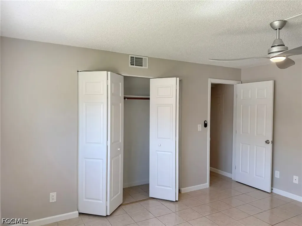 5751 Foxlake Drive North Fort Myers FL 33917