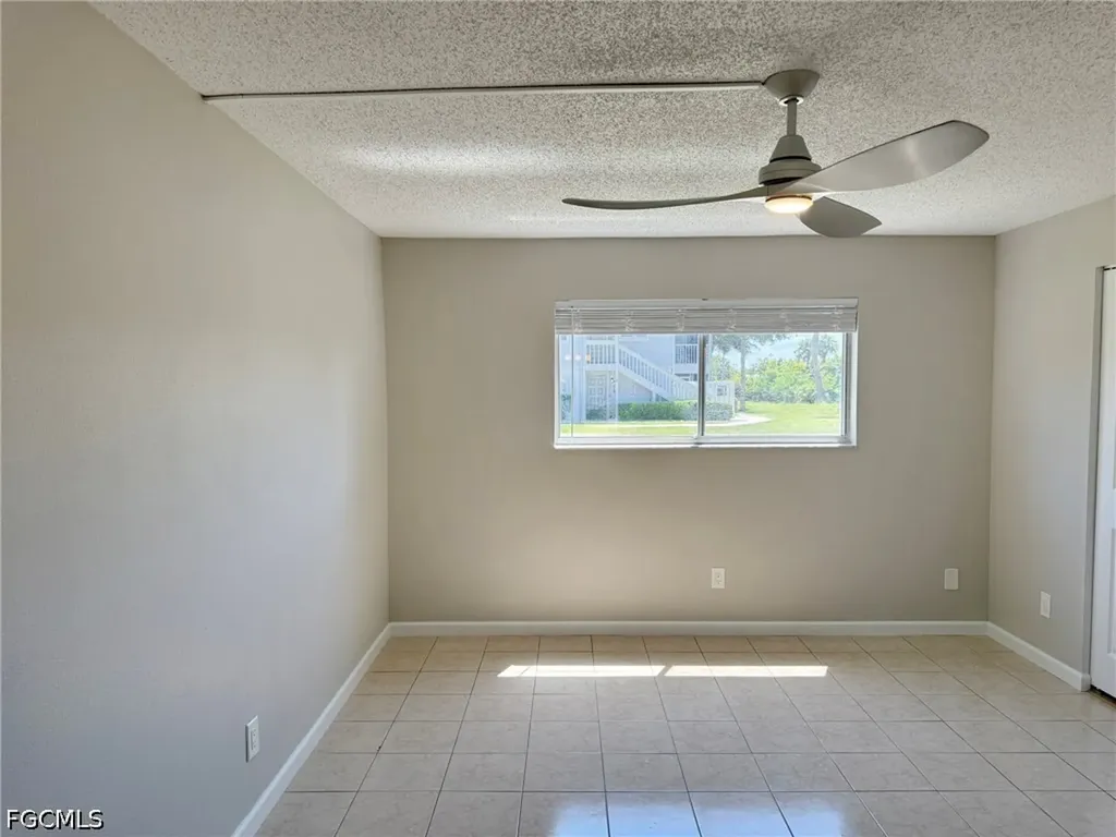 5751 Foxlake Drive North Fort Myers FL 33917