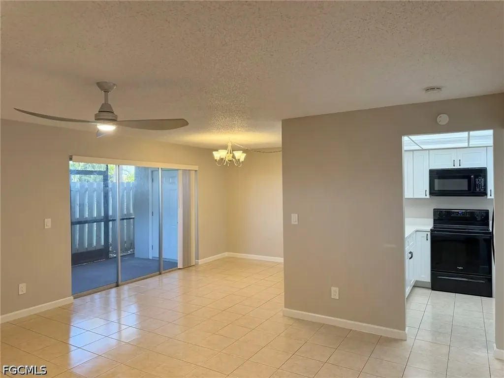 5751 Foxlake Drive North Fort Myers FL 33917