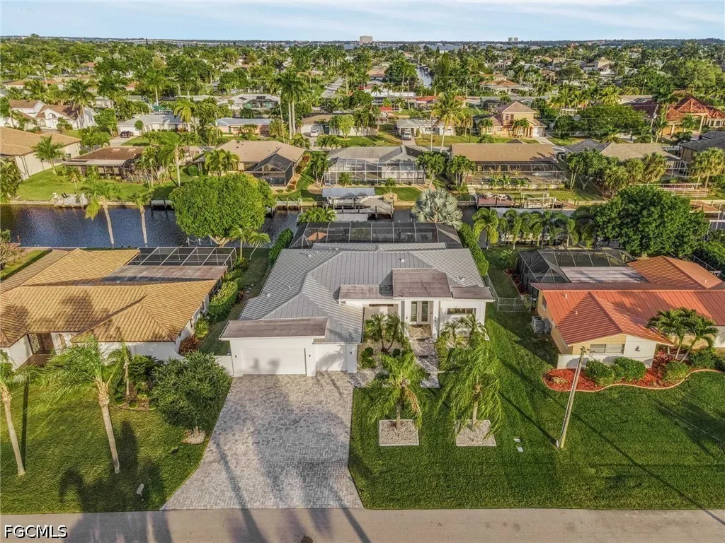 5325 Delano Court Cape Coral FL 33904