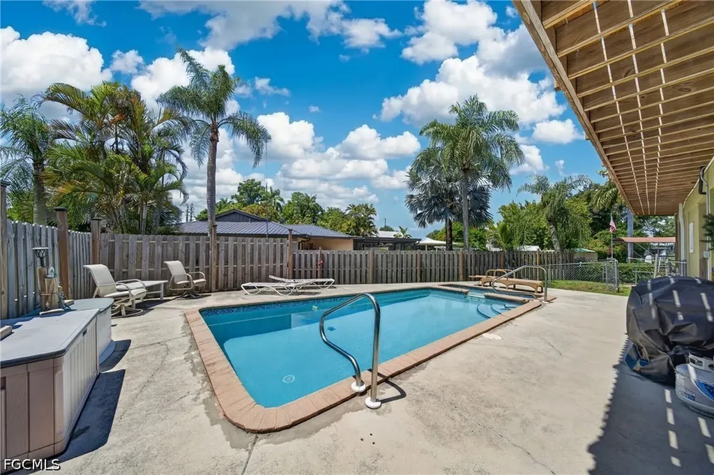 13442 Caribbean Boulevard Fort Myers FL 33905