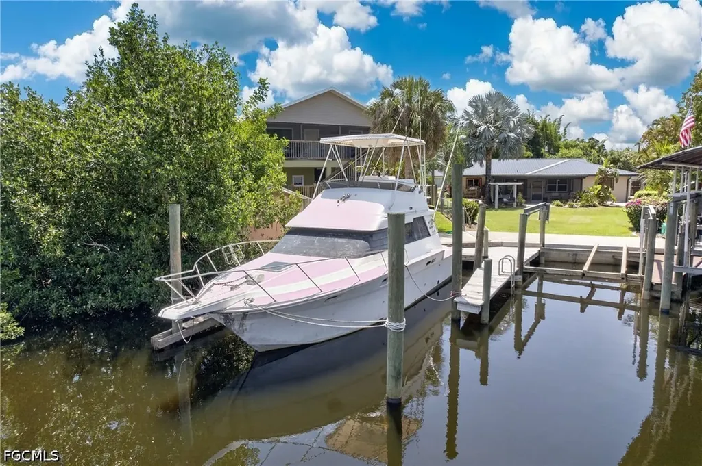 13442 Caribbean Boulevard Fort Myers FL 33905