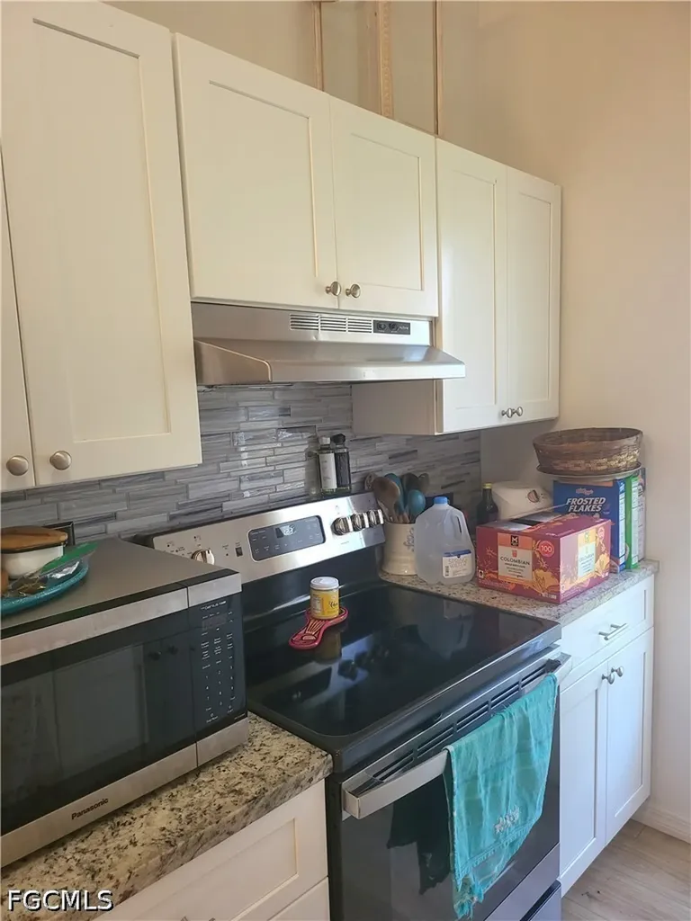 1433 SW 51st Lane Cape Coral FL 33914