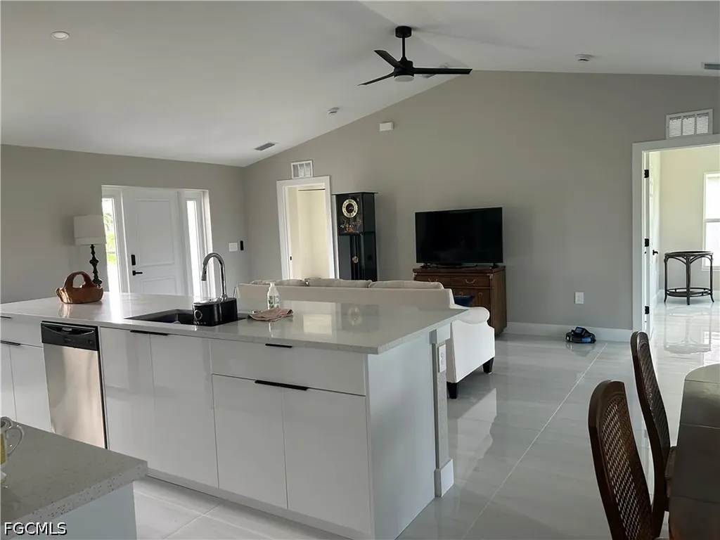 1534 NW 25th Avenue Cape Coral FL 33993