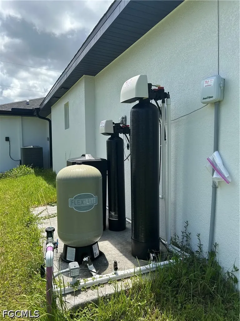 1534 NW 25th Avenue Cape Coral FL 33993