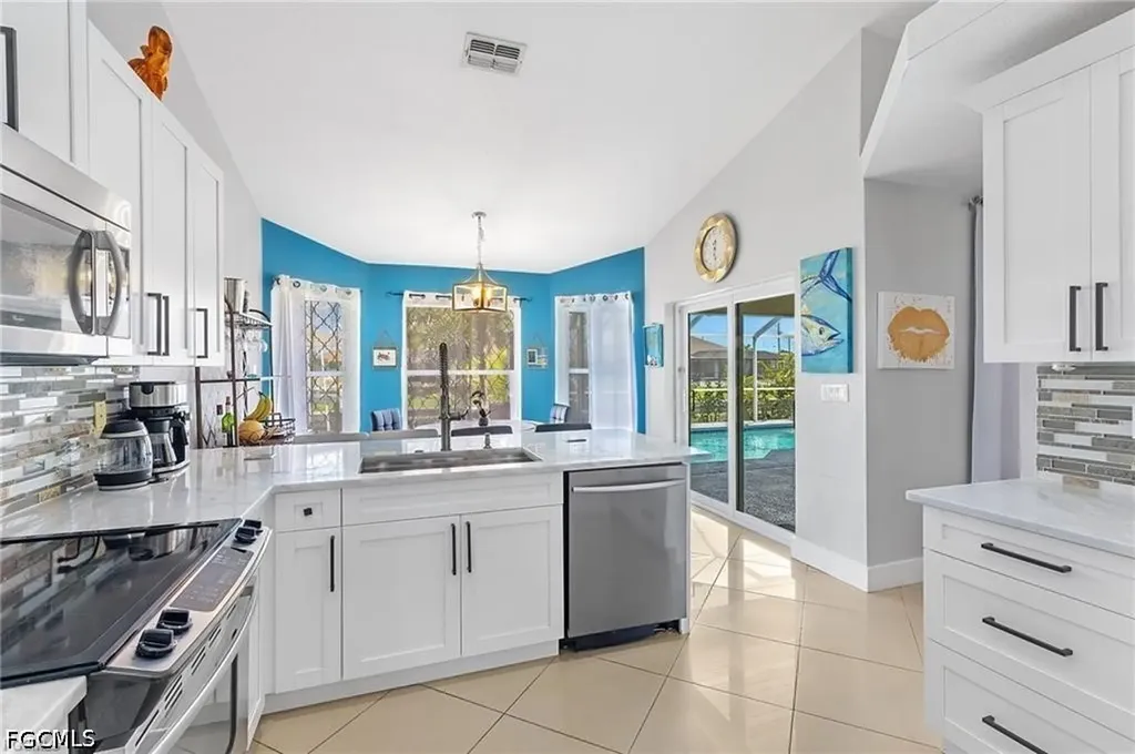 2101 SW 29th Terrace Cape Coral FL 33914