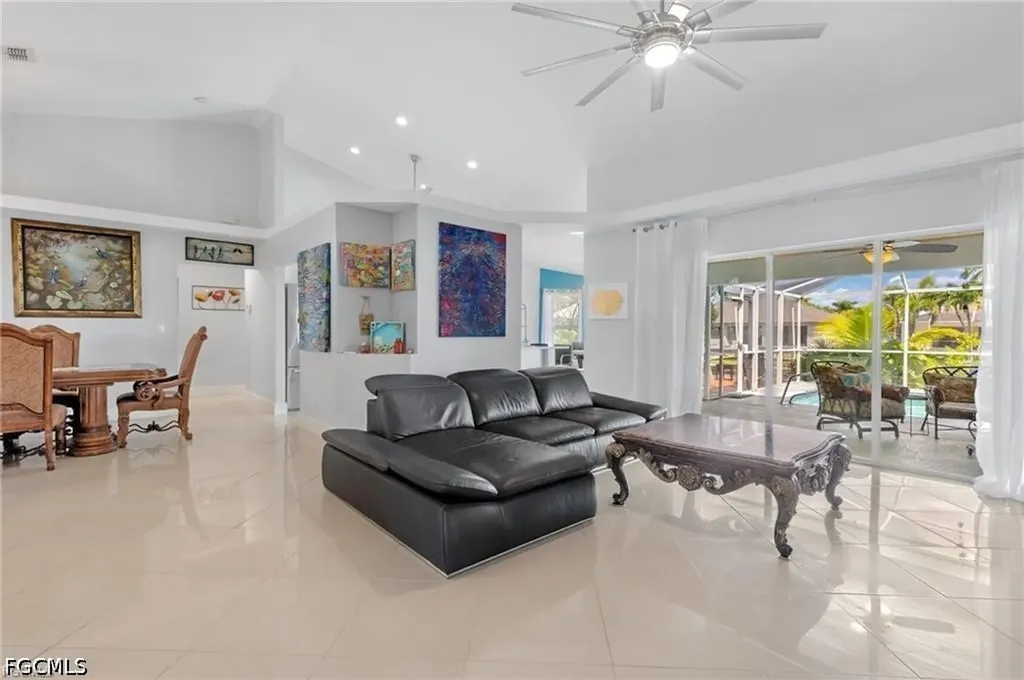 2101 SW 29th Terrace Cape Coral FL 33914