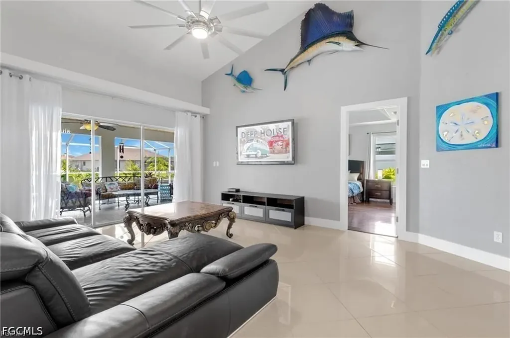 2101 SW 29th Terrace Cape Coral FL 33914