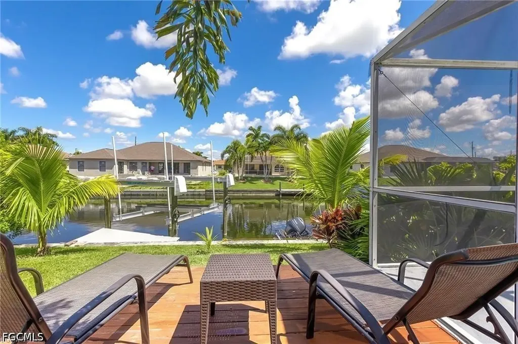 2101 SW 29th Terrace Cape Coral FL 33914