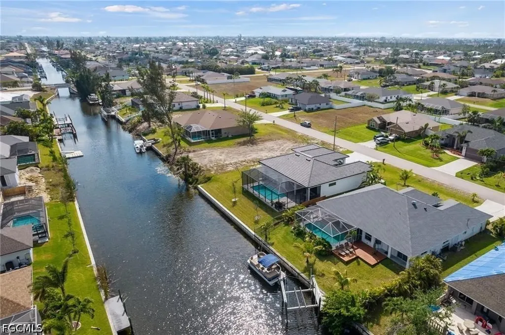 2101 SW 29th Terrace Cape Coral FL 33914