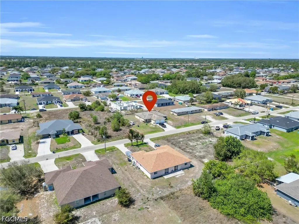 1120/1122 Gordon Avenue S Lehigh Acres FL 33973