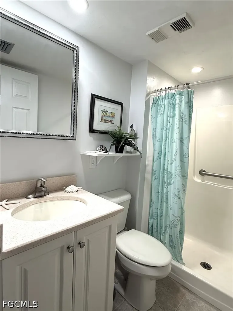 2121 Collier Avenue Fort Myers FL 33901