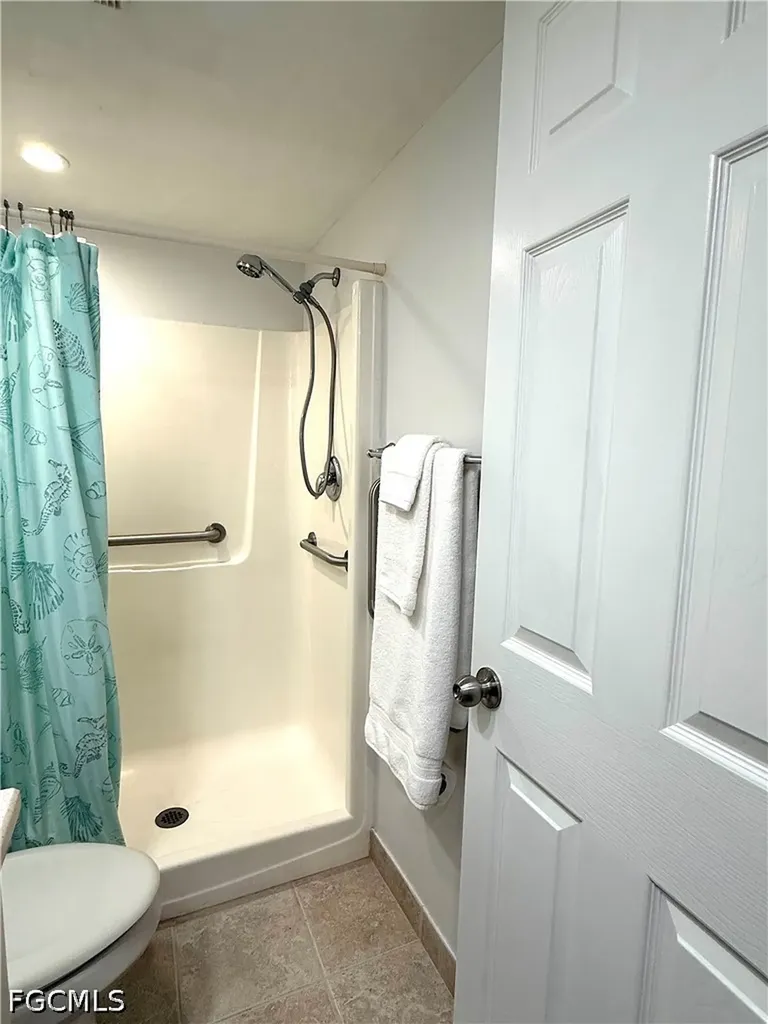 2121 Collier Avenue Fort Myers FL 33901