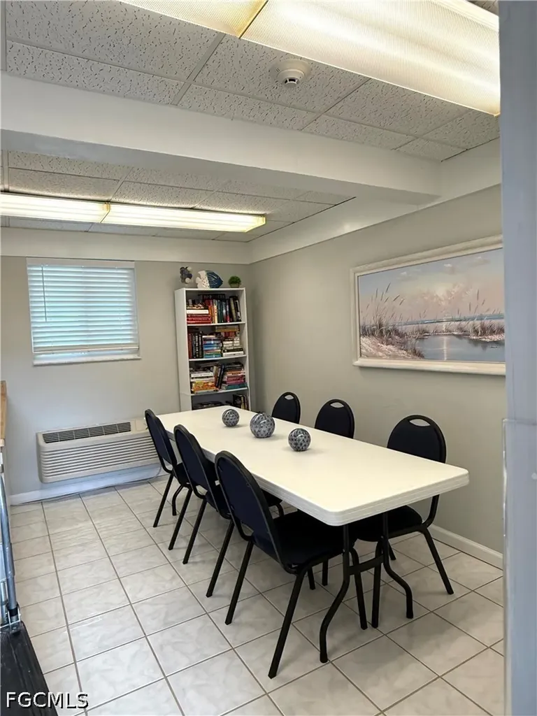 2121 Collier Avenue Fort Myers FL 33901