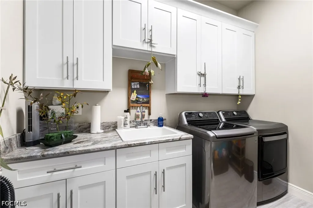 3392 Chestnut Grove Drive Alva FL 33920