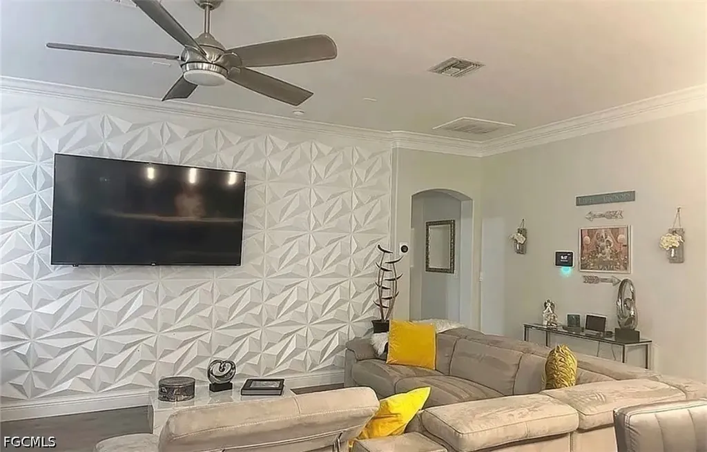 Cape Coral FL, 221 NW 3rd Place
