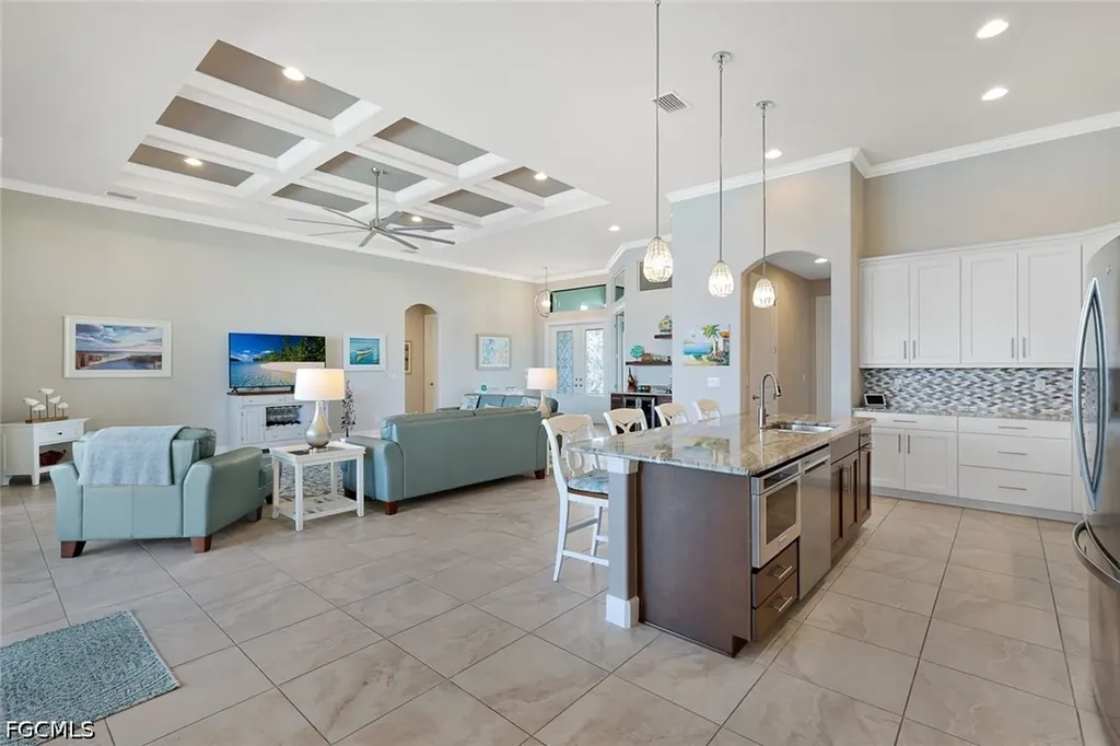 4612 NW 33rd Terrace Cape Coral FL 33993