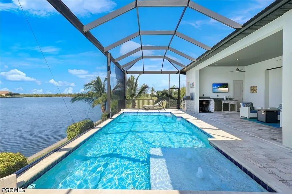 4612 NW 33rd Terrace Cape Coral FL 33993