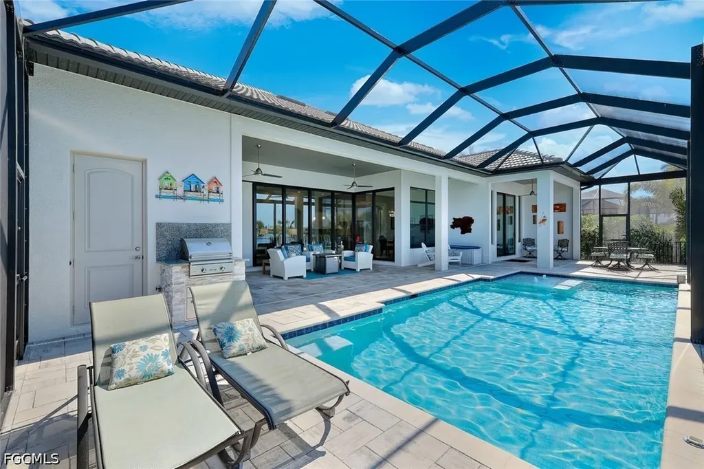4612 NW 33rd Terrace Cape Coral FL 33993