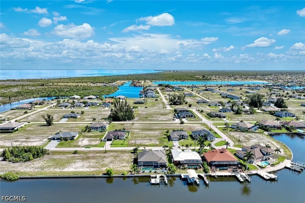 4612 NW 33rd Terrace Cape Coral FL 33993
