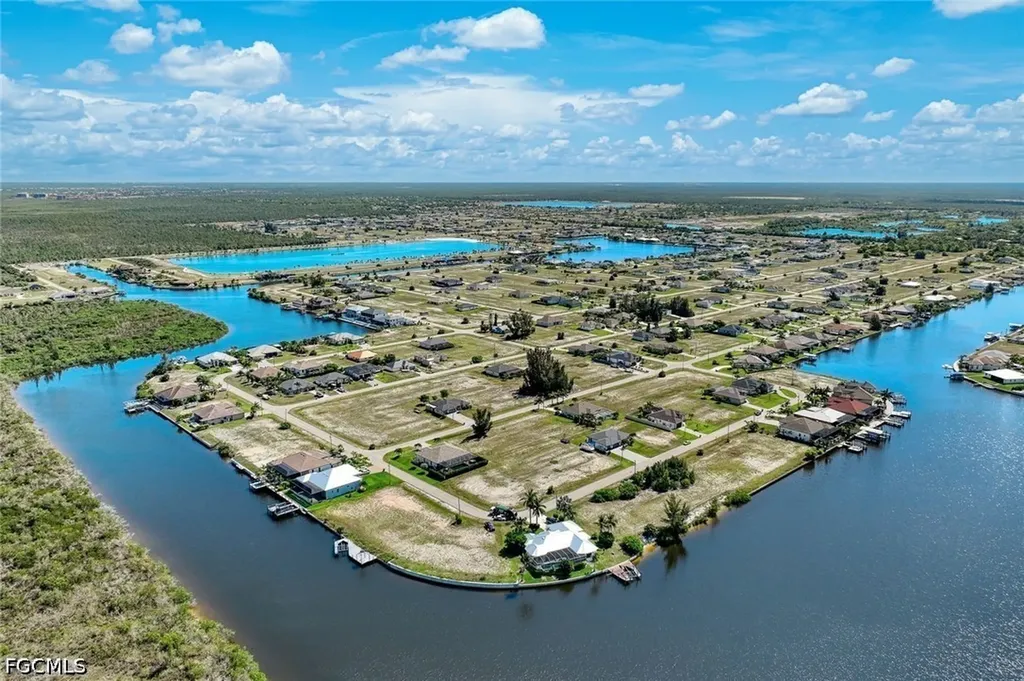 4612 NW 33rd Terrace Cape Coral FL 33993