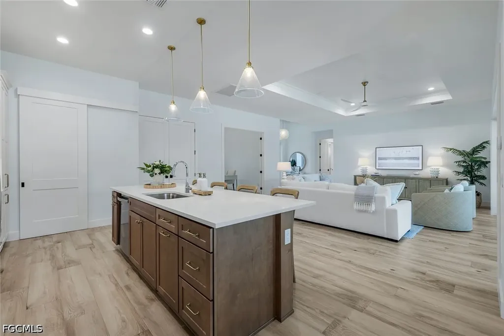 1319 SE 38th Street Cape Coral FL 33904