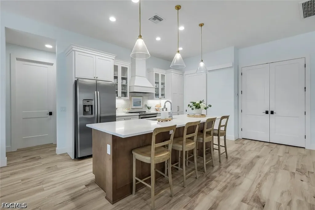 1319 SE 38th Street Cape Coral FL 33904
