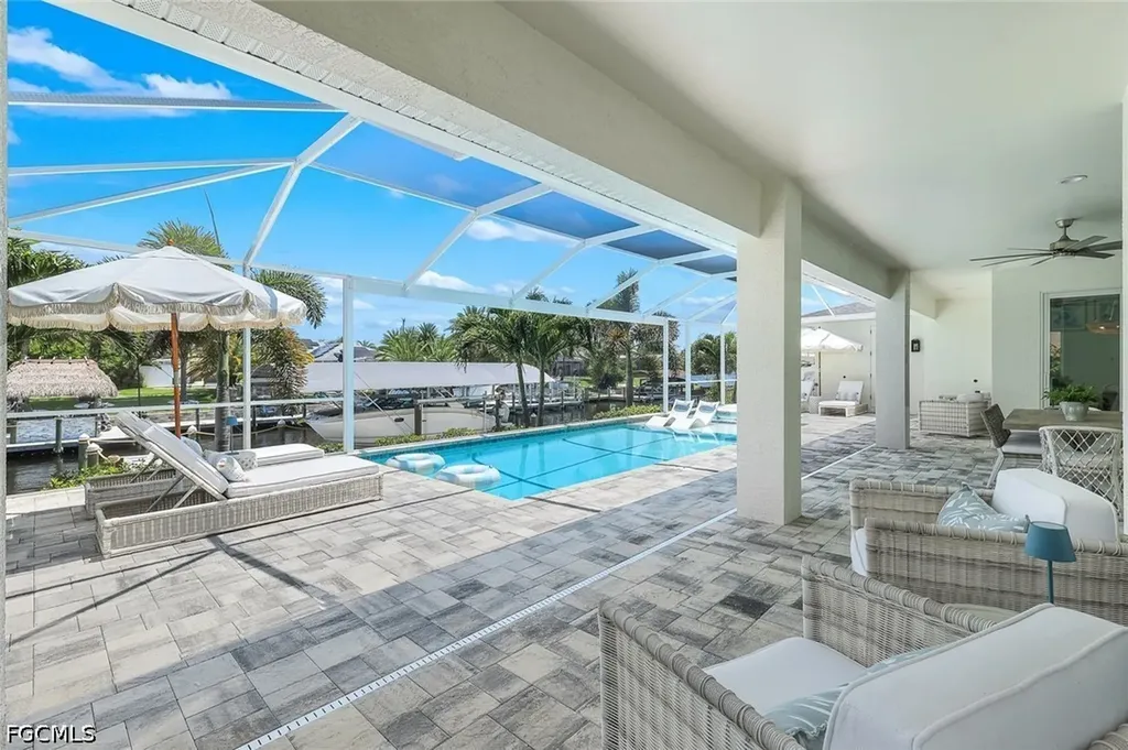 1319 SE 38th Street Cape Coral FL 33904