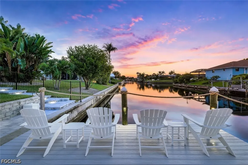 1319 SE 38th Street Cape Coral FL 33904