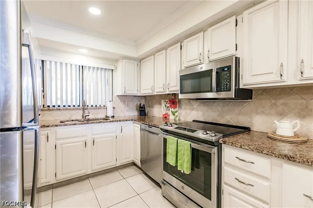 4210 Steamboat Bend Fort Myers FL 33919