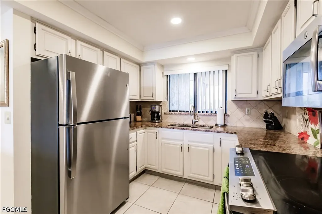 4210 Steamboat Bend Fort Myers FL 33919